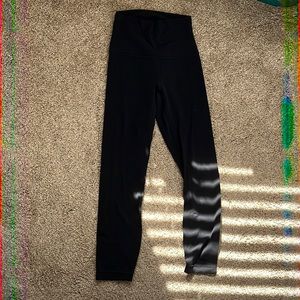 Black lulu capri leggings size 2